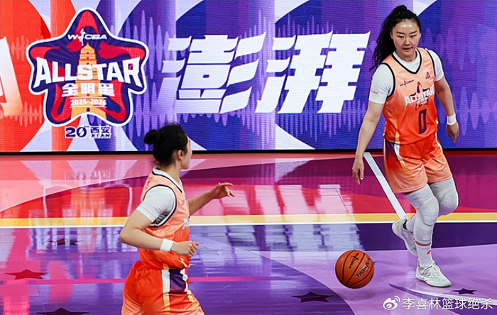 31岁武桐桐全明星砍下24+6+8，宫鲁鸣能否借她强化